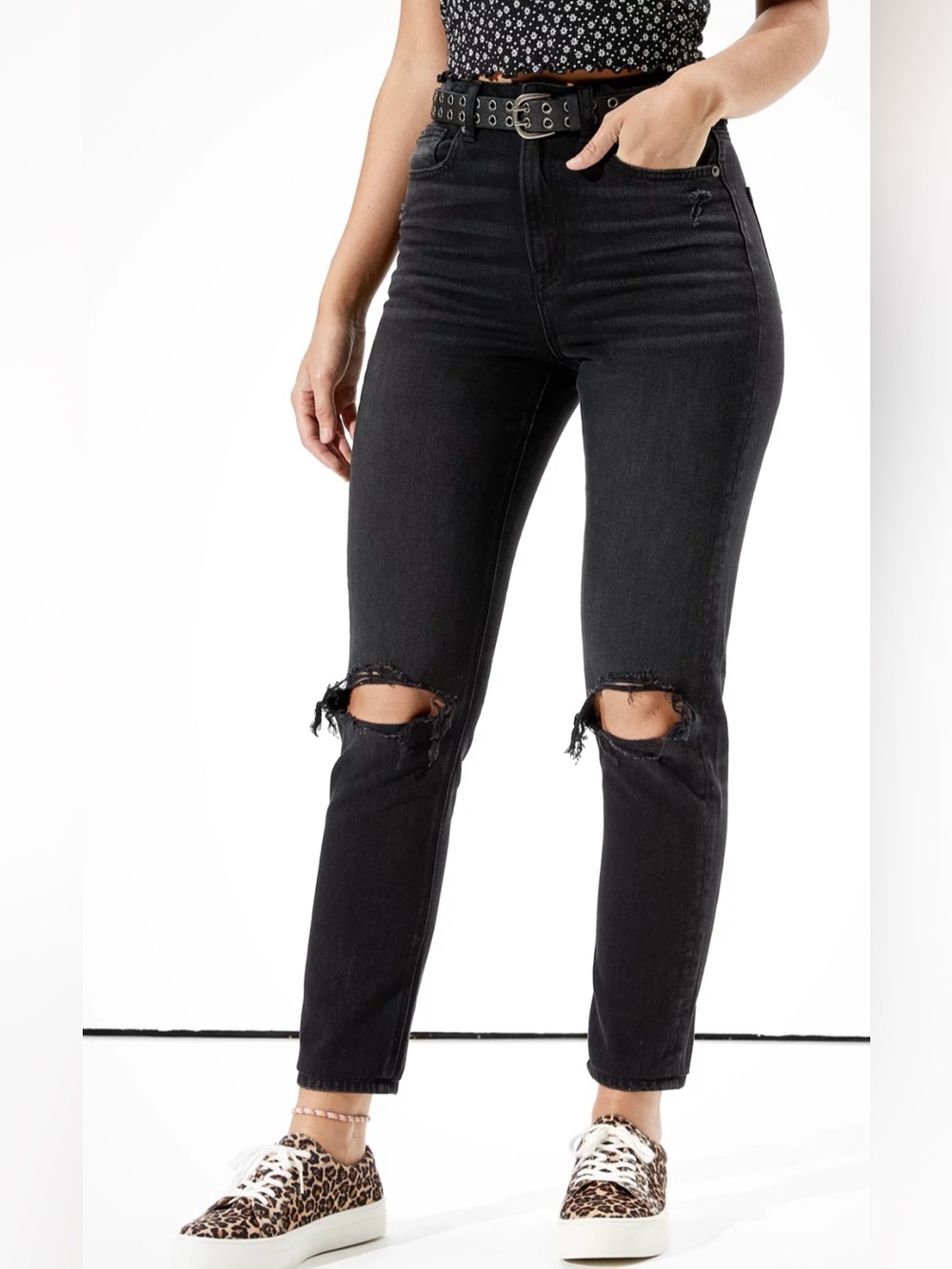 american eagle • ae ripped mom jean | 00
